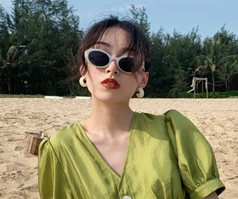 Madison Oval Sunglasses